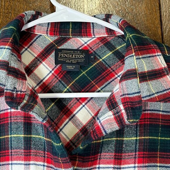 Pendleton Plaid Flannel Shirt Sz M - Picture 2 of 8